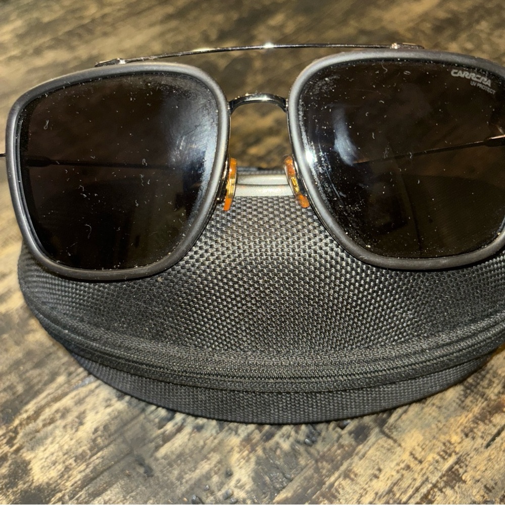 Men’s Carrera sunglasses. Preowned. In excellent condition.